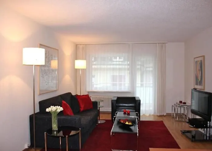 Executive 2 Bd Flat In City Center - Hoesch 1